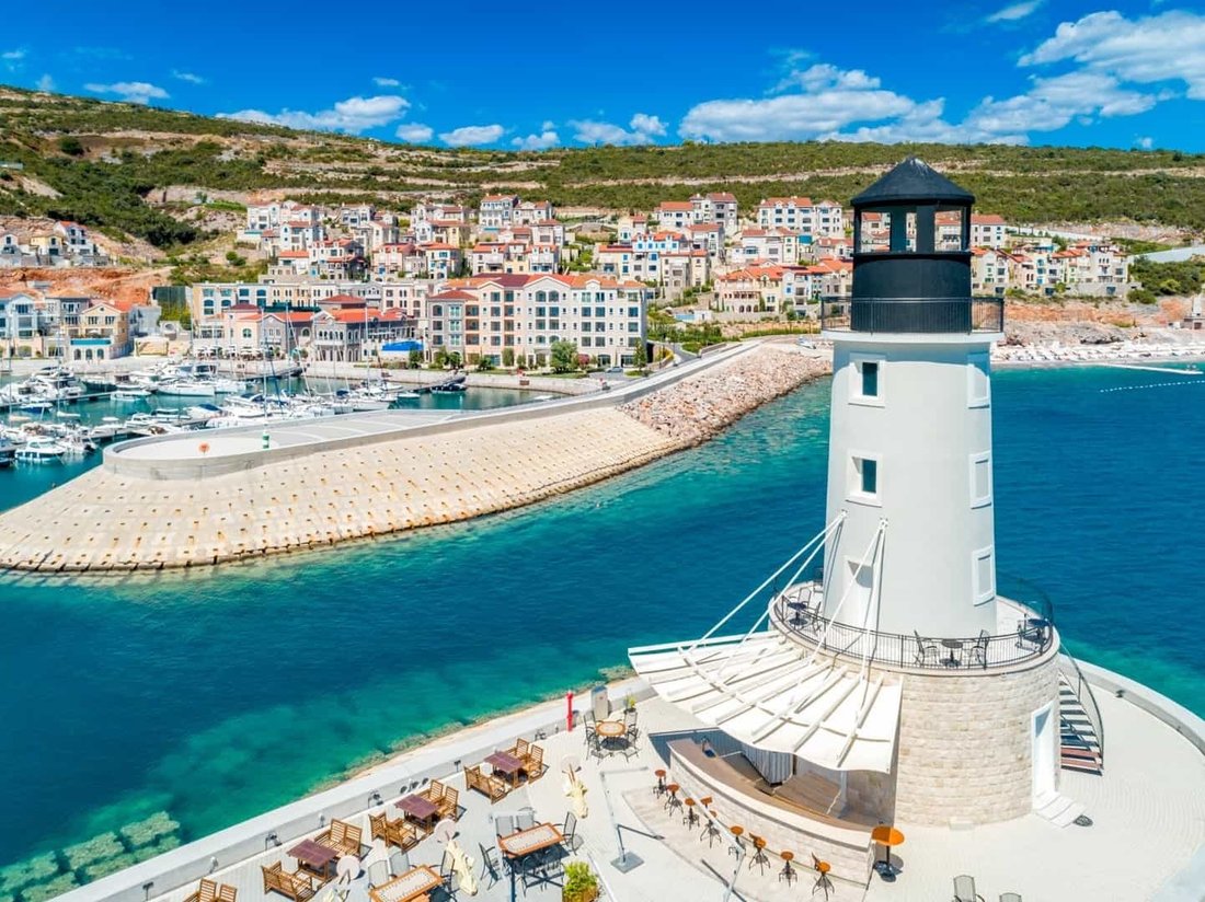 Apartment in Milovići, Tivat Municipality, Montenegro 3 - 16503898