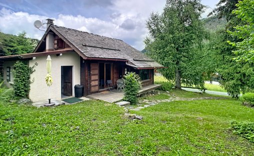 Chalet in Les Houches, Auvergne-Rhône-Alpes, France 1