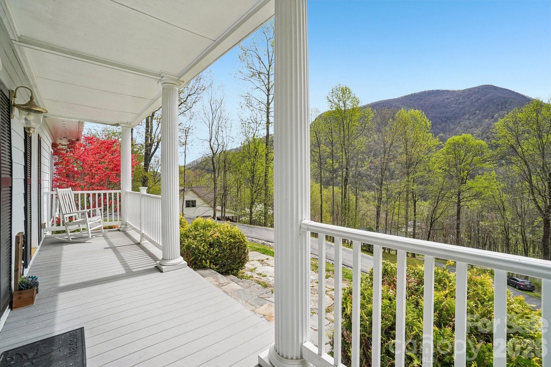 House in Maggie Valley, North Carolina, United States 1 - 18107104