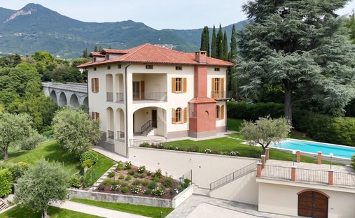 House in Roe, Lombardy, Italy 1