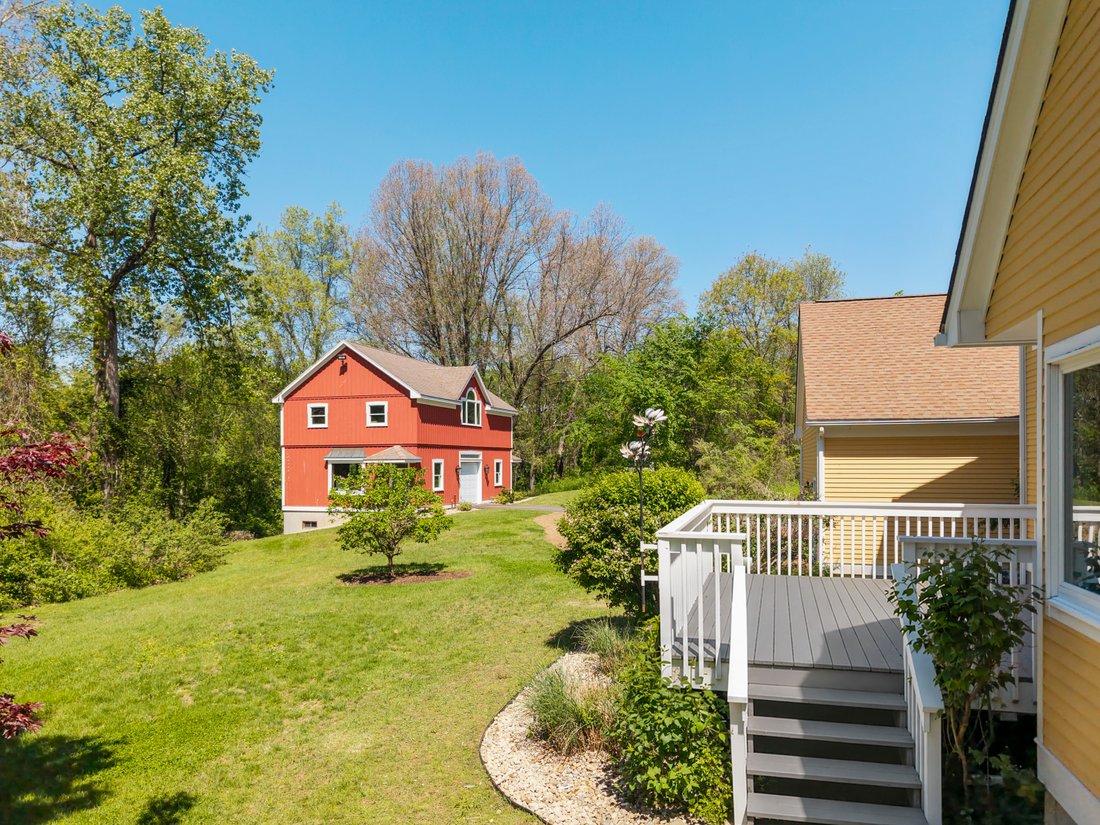 House in Avon, Connecticut, United States 5 - 18090902