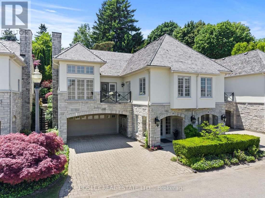 Townhouse in Niagara-on-the-Lake, Ontario, Canada 1 - 18097425