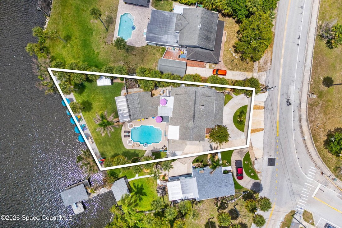 Melbourne, Florida, United States 4 - 18102486