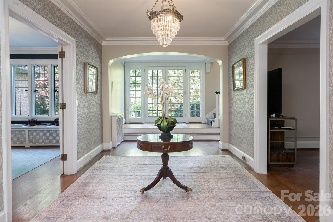 House in Asheville, North Carolina, United States 3 - 18099221