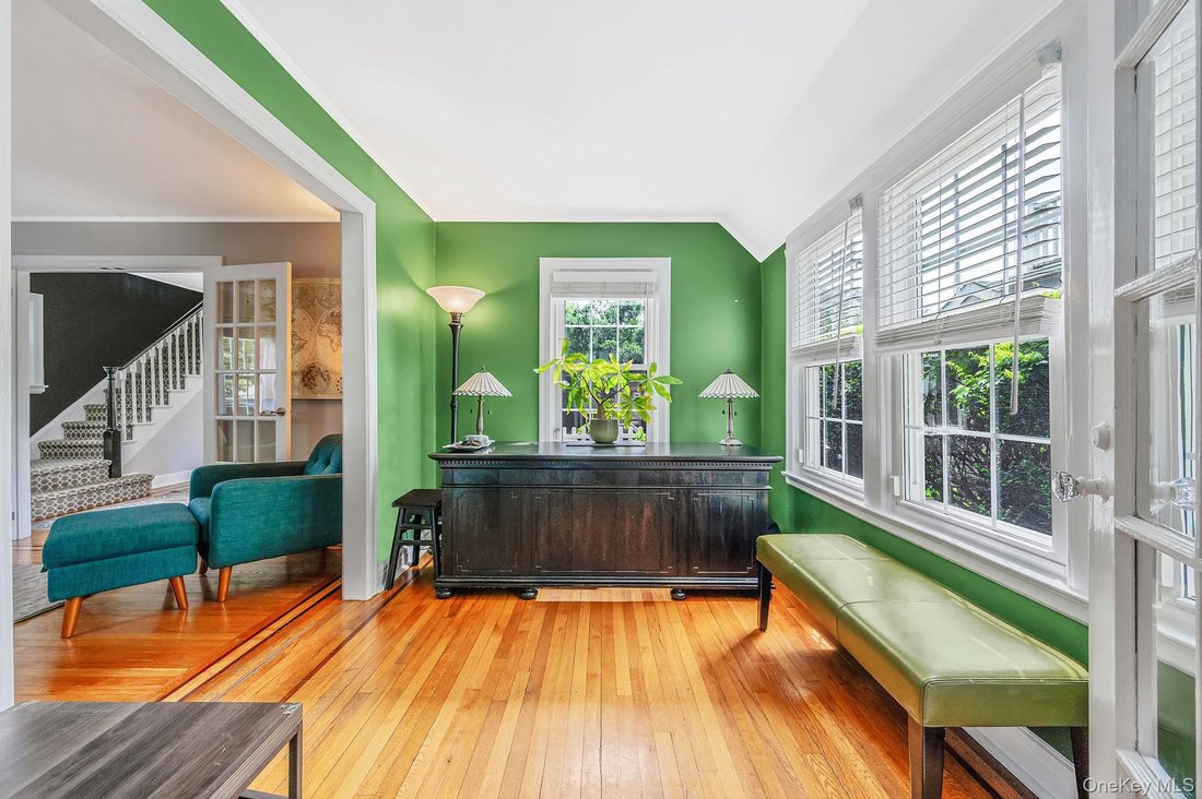 House in Garden City, New York, United States 5 - 18095987
