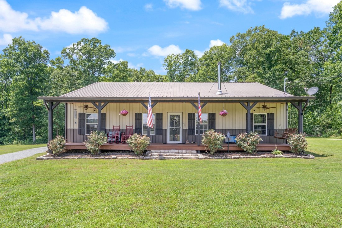 House in McEwen, Tennessee, United States 2 - 18102662
