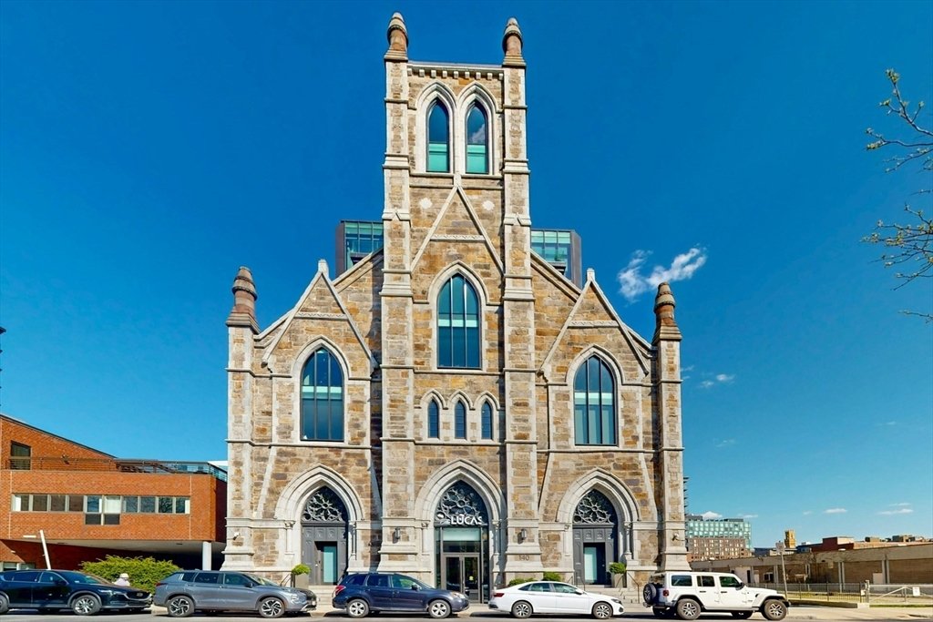 Condo in Boston, Massachusetts, United States 1 - 18103281