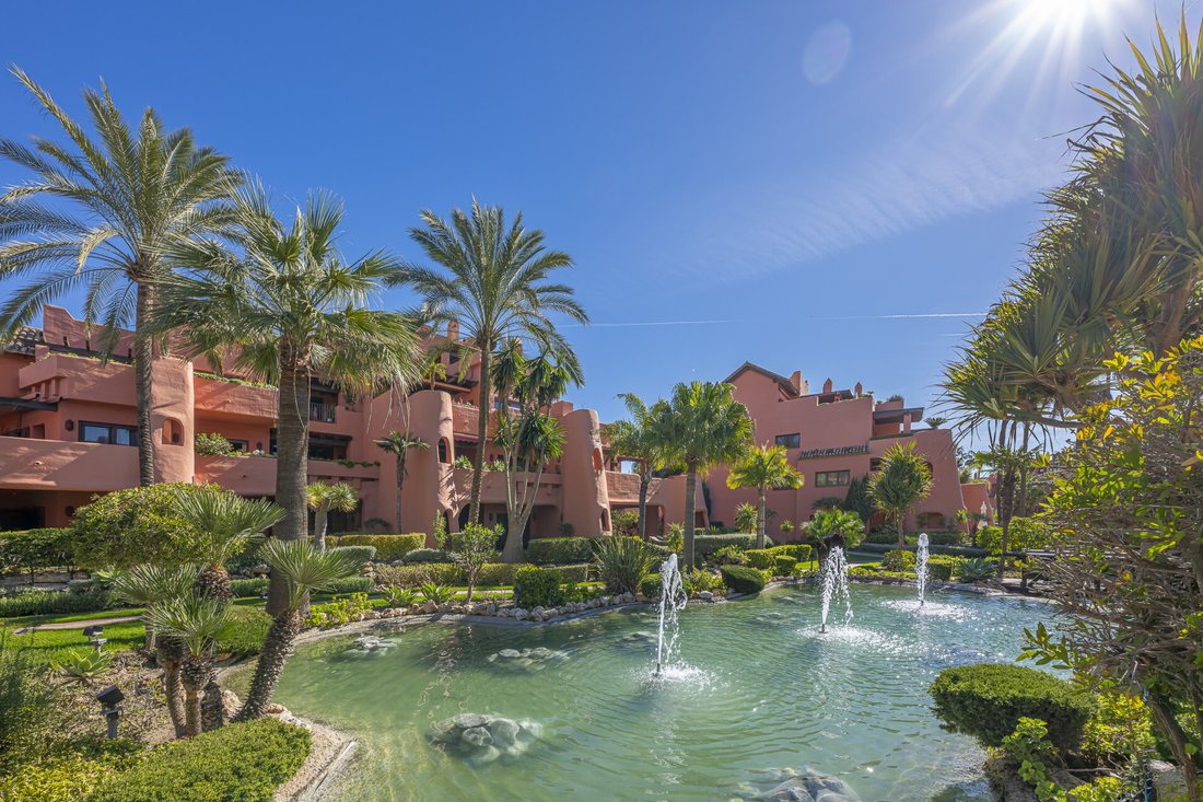 Penthouse in Cancelada, Estepona, Andalusia 4 - 18098158