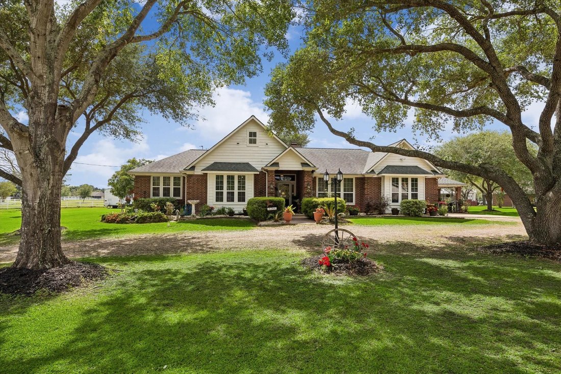 House in Sealy, Texas, United States 3 - 17722724