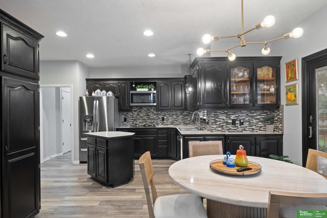 House in Omaha, Nebraska, United States 4 - 18093036