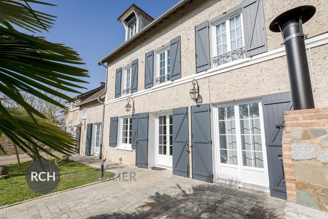 House in Thoiry, Ile-de-France, France 2 - 18093720