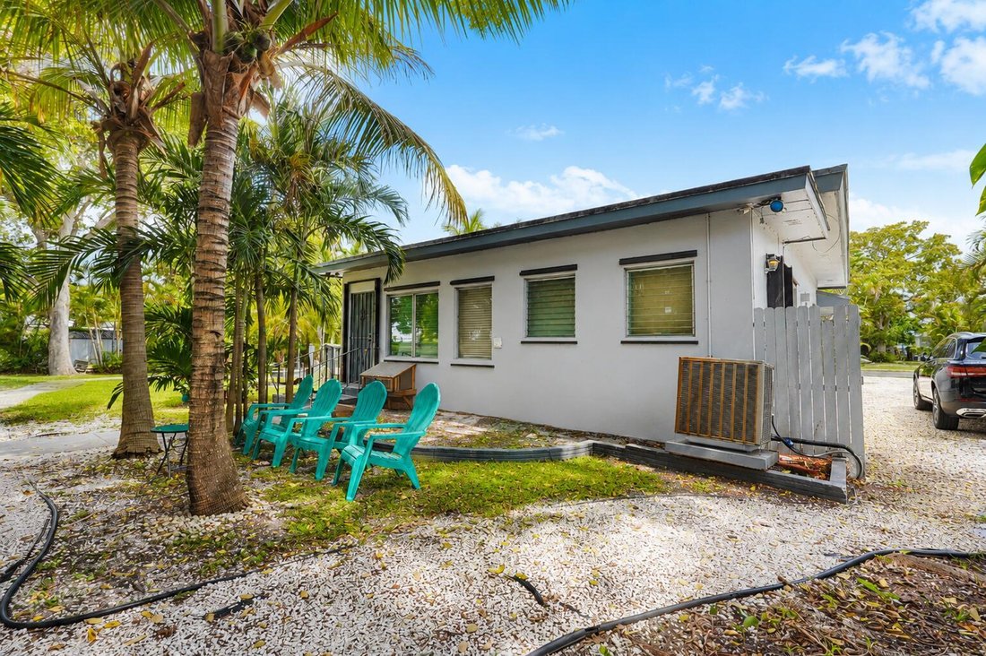 Dania Beach, Florida, United States 3 - 18106299