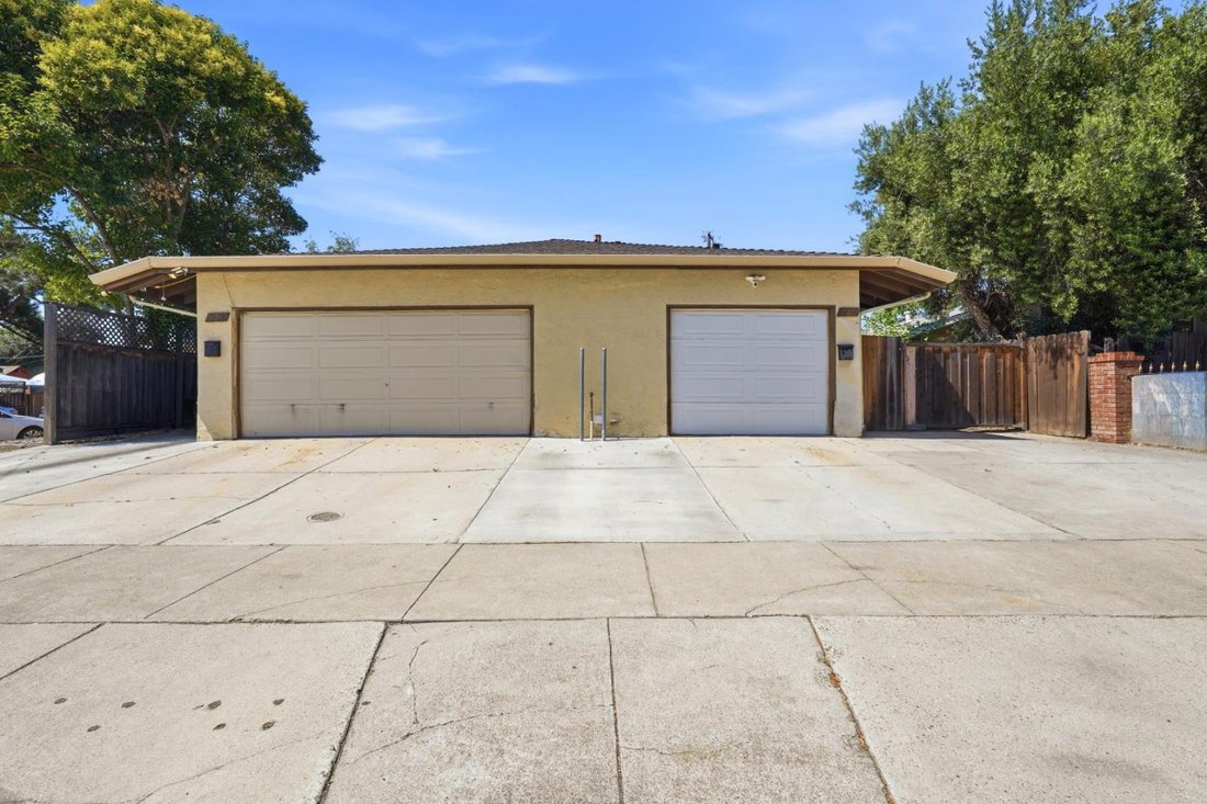 House in San Jose, California, United States 2 - 18102574
