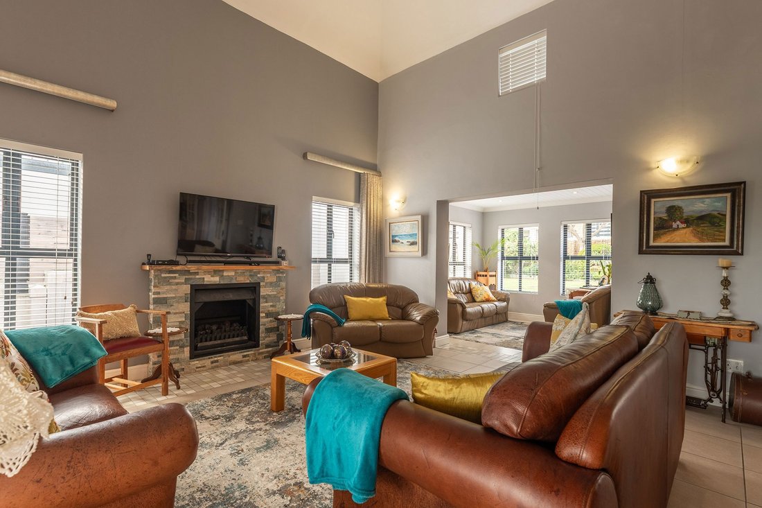 House in Atlantic Beach Golf Estate, Blaauwberg, Cape Town 4 - 18094907