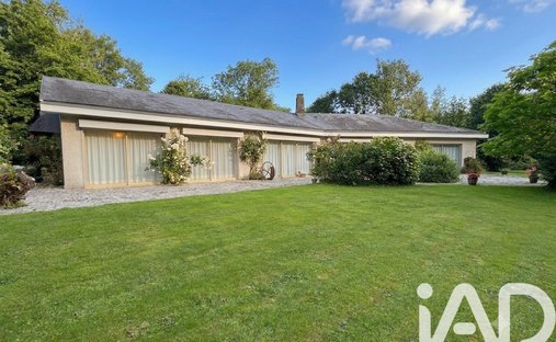 House in Saint-Martin-du-Manoir, Normandy, France 1