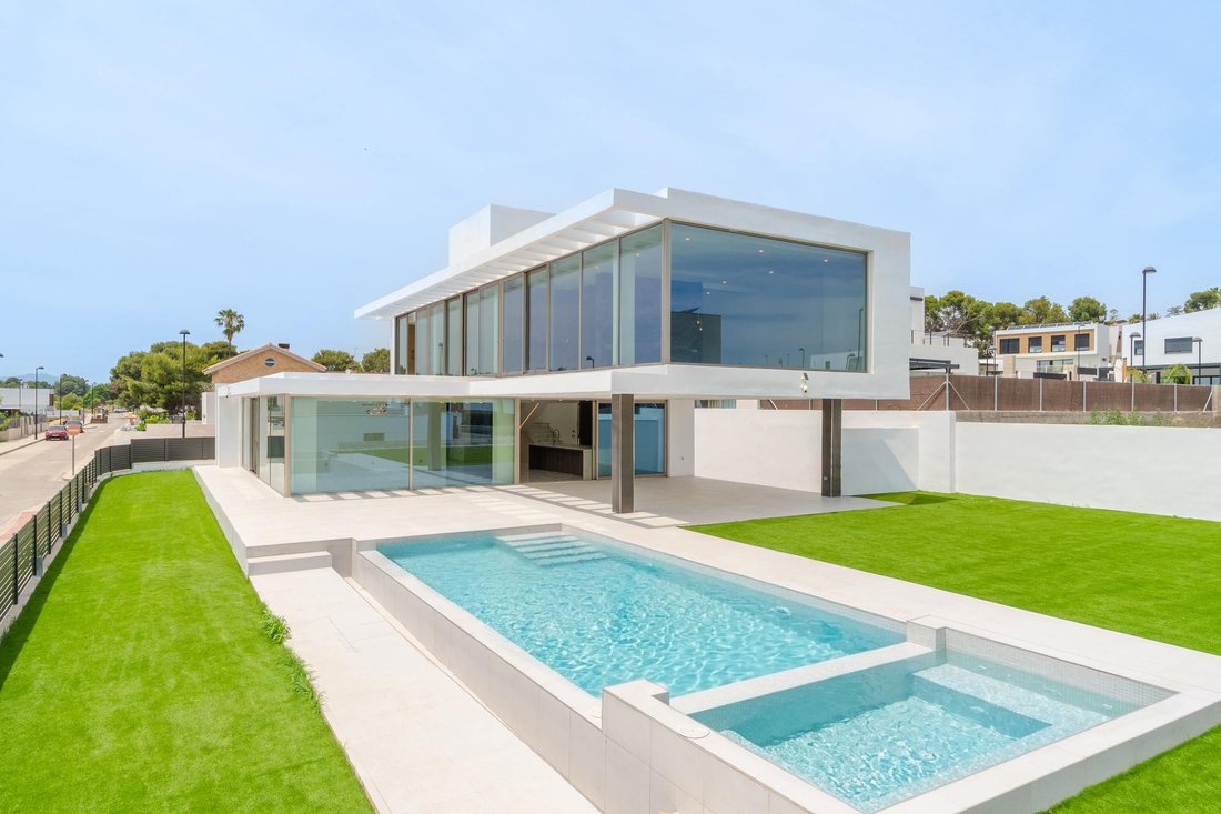 Villa in Torrent, Valencian Community, Spain 4 - 18092024