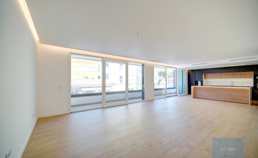 Apartment in Parede, Lisbon, Portugal 1