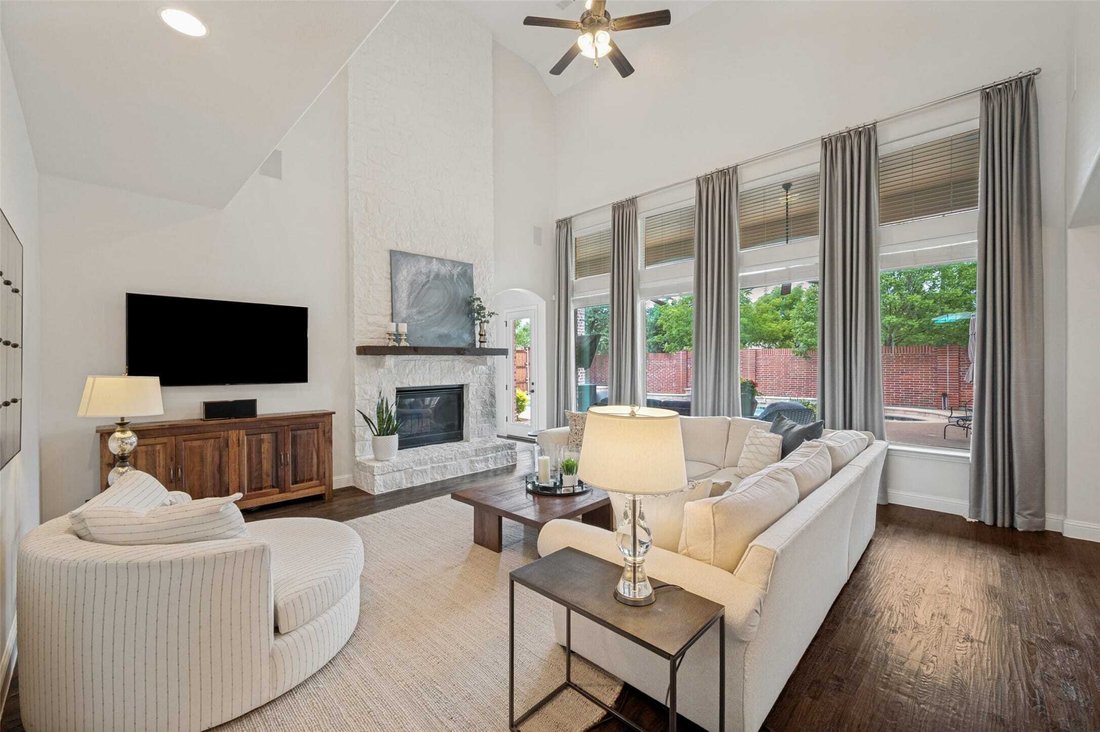 House in Frisco, Texas, United States 5 - 18097542