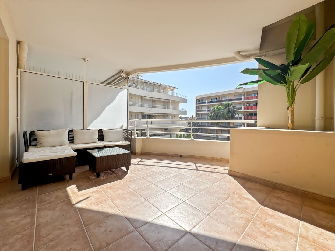 Apartment in Nord, Cavalaire-sur-Mer, France 2 - 18096136