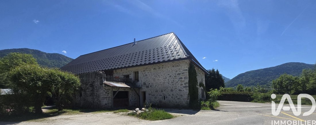 House in Lescheraines, Auvergne-Rhône-Alpes, France 1 - 18097077