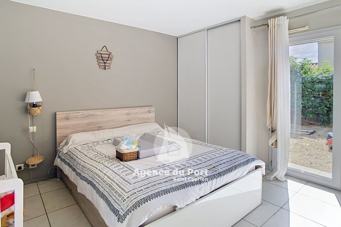 Villa in Saint-Cyprien, Occitania, France 5 - 18101495