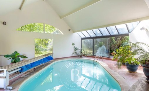 House in Montfort-l'Amaury, Ile-de-France, France 1