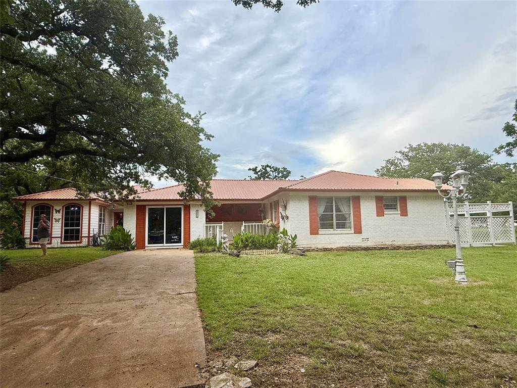House in Weatherford, Texas, United States 2 - 18106309