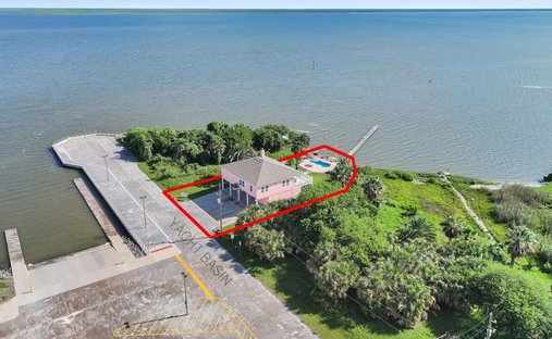 House in Bolivar Peninsula, Texas, United States 1