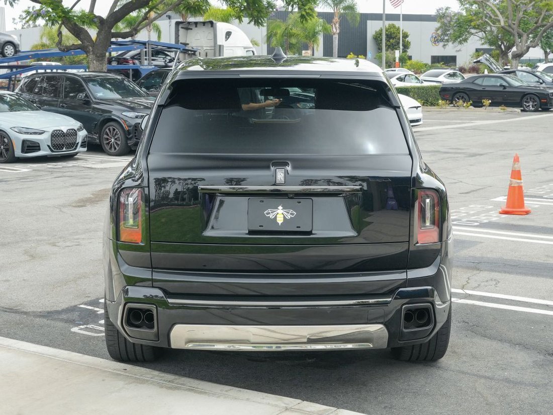 Suv in Costa Mesa, CA, United States 5 - 18103730