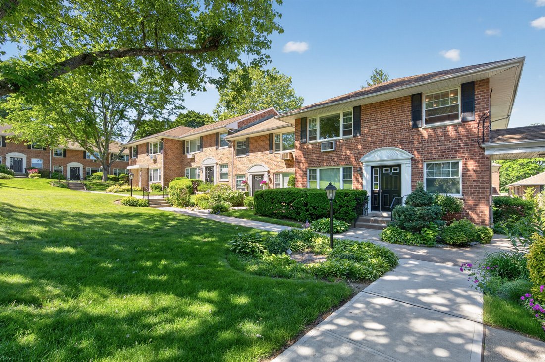 Co Op in Port Washington, New York, United States 2 - 18094513
