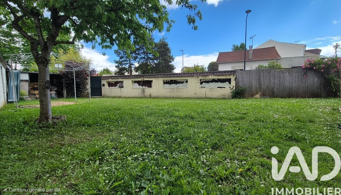 House in Champigny-sur-Marne, Ile-de-France, France 4 - 18096881