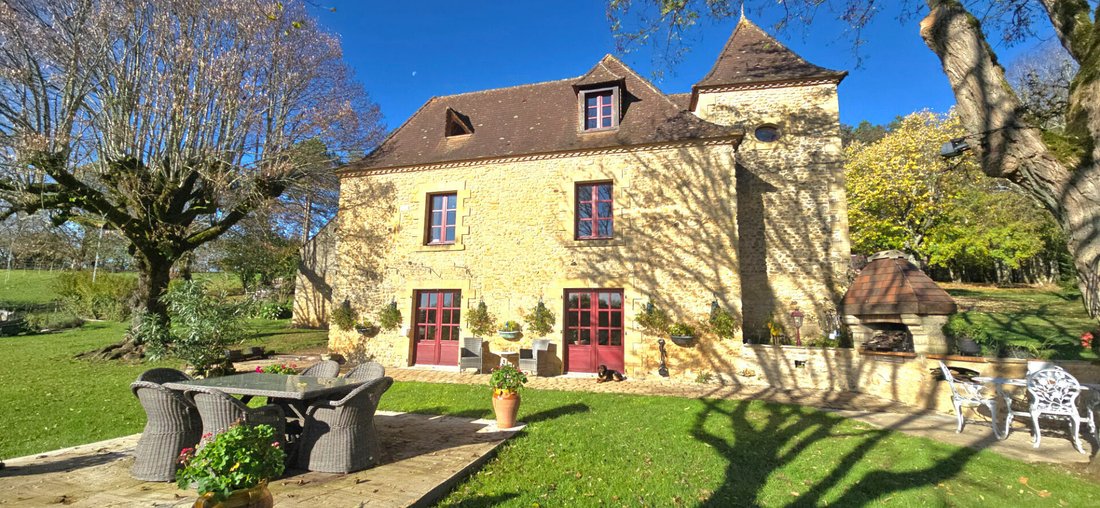 Villa in Sainte-Alvere, Val de Louyre et Caudeau, France 1 - 18099575
