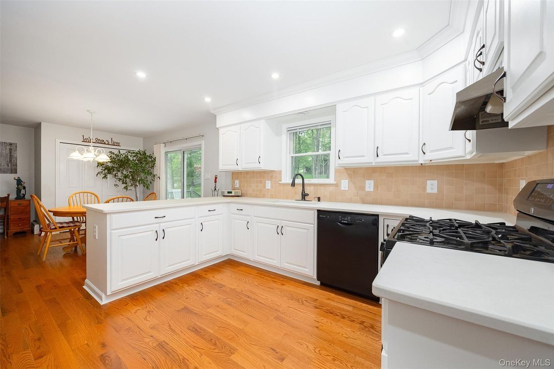 House in Spackenkill, New York, United States 4 - 17884076