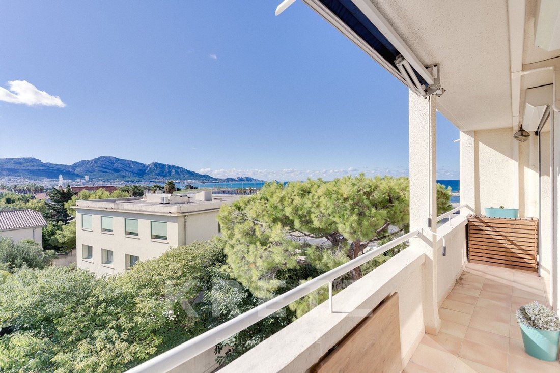 Apartment in Vieille Chapelle, 8e Arrondissement, Marseille 1 - 18103462