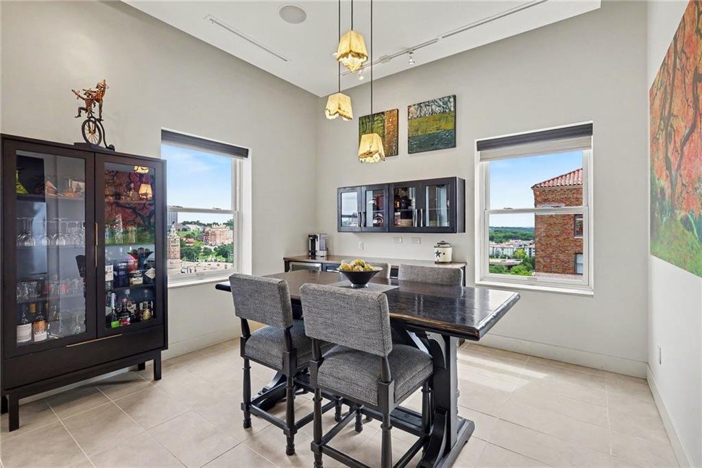 Condo in Kansas City, Missouri, United States 5 - 18095868