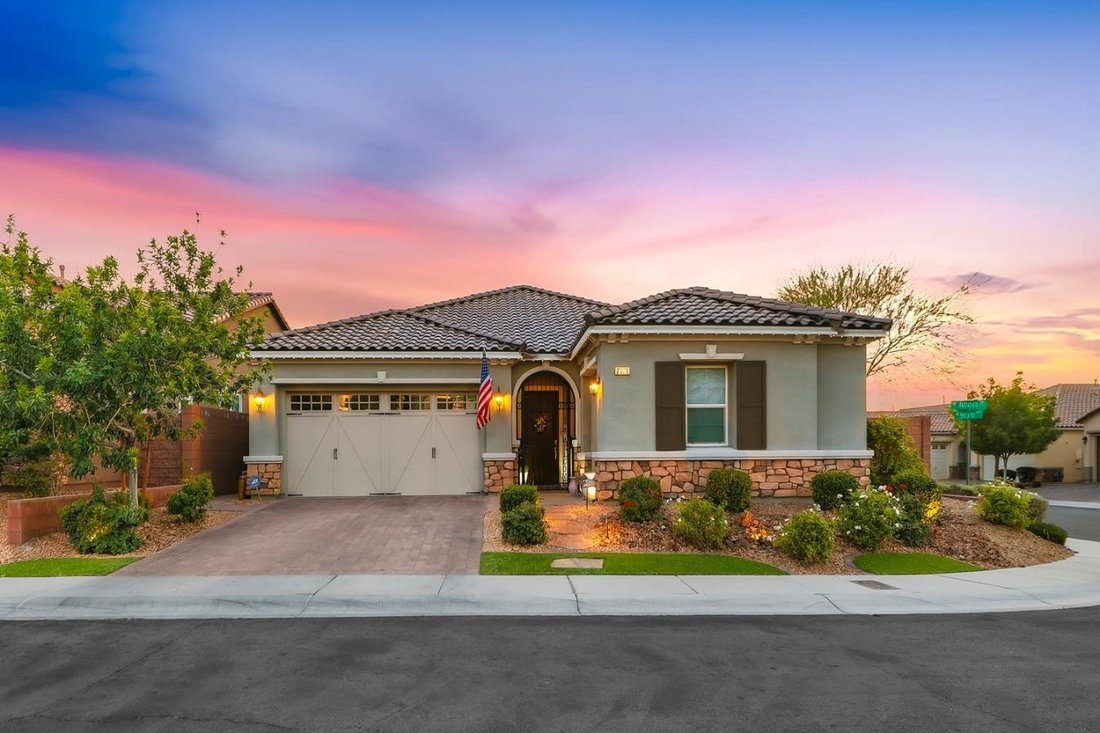 House in Henderson, Nevada, United States 3 - 18099036