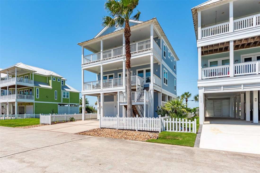 House in Galveston, Texas, United States 1 - 18106278