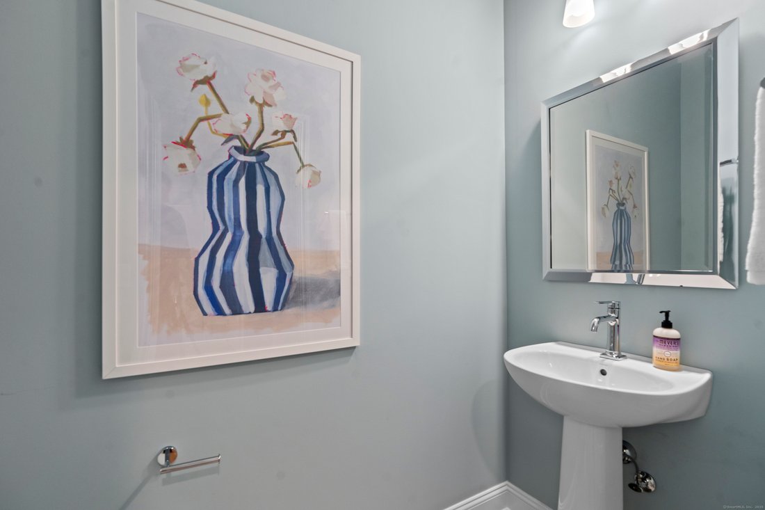 Condo in Oxford, Connecticut, United States 3 - 18100660