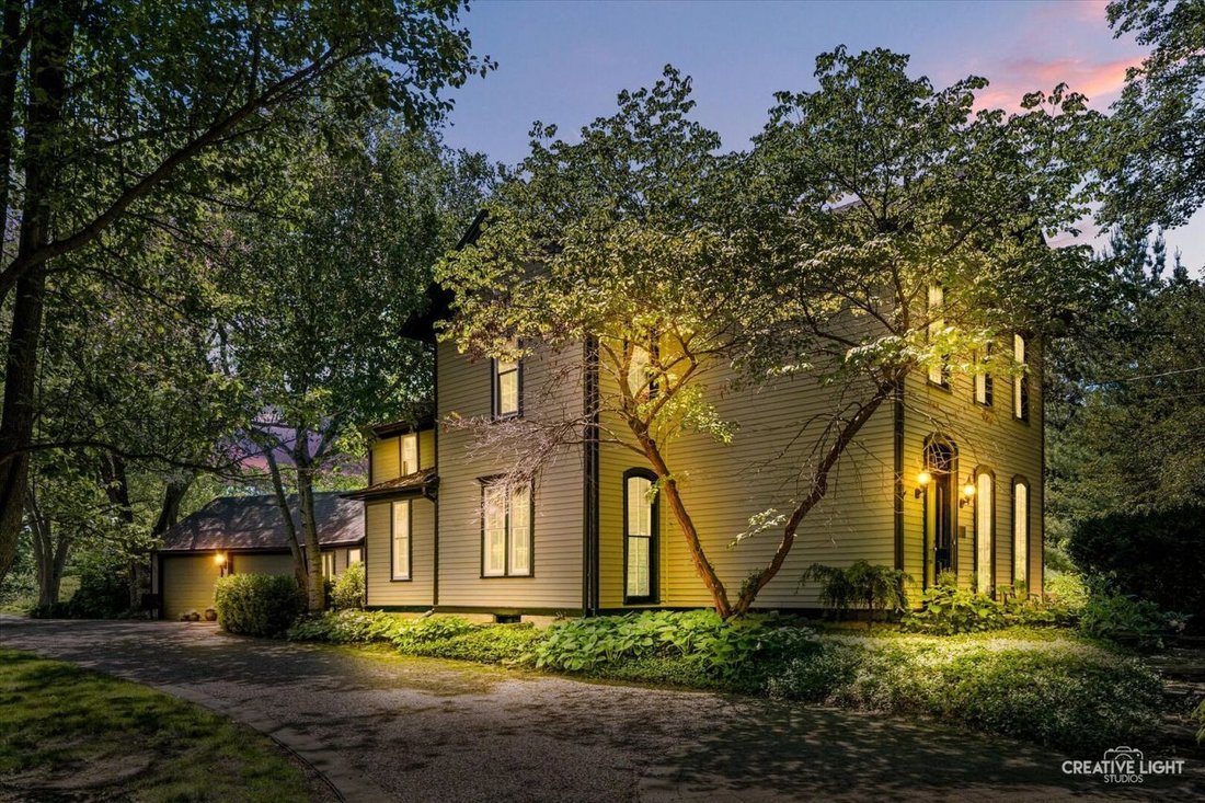 House in Geneva, Illinois, United States 1 - 18097499
