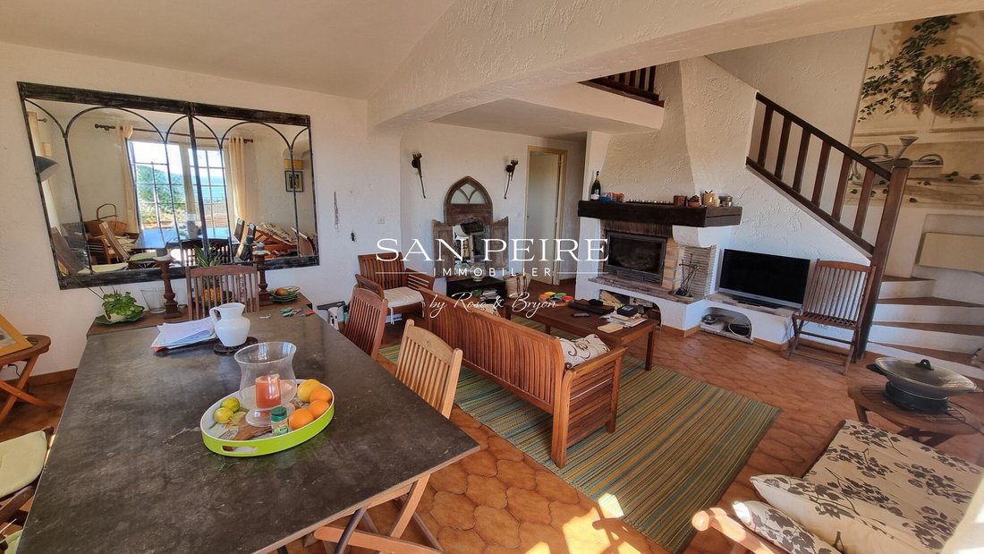 Villa in Les Issambres, Roquebrune-sur-Argens, France 3 - 17635133