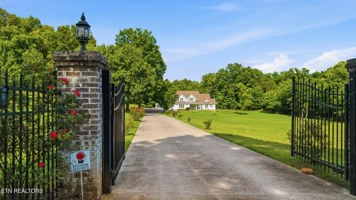 House in Strawberry Plains, Tennessee, United States 4 - 18107788