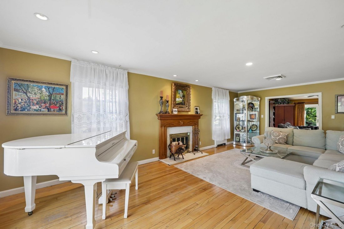 House in Hewlett, New York, United States 4 - 18104051