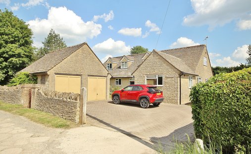 Chalet in Hailey, England 1