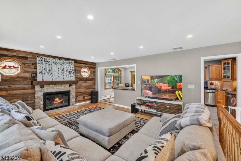 House in West Milford, New Jersey, United States 4 - 18098624
