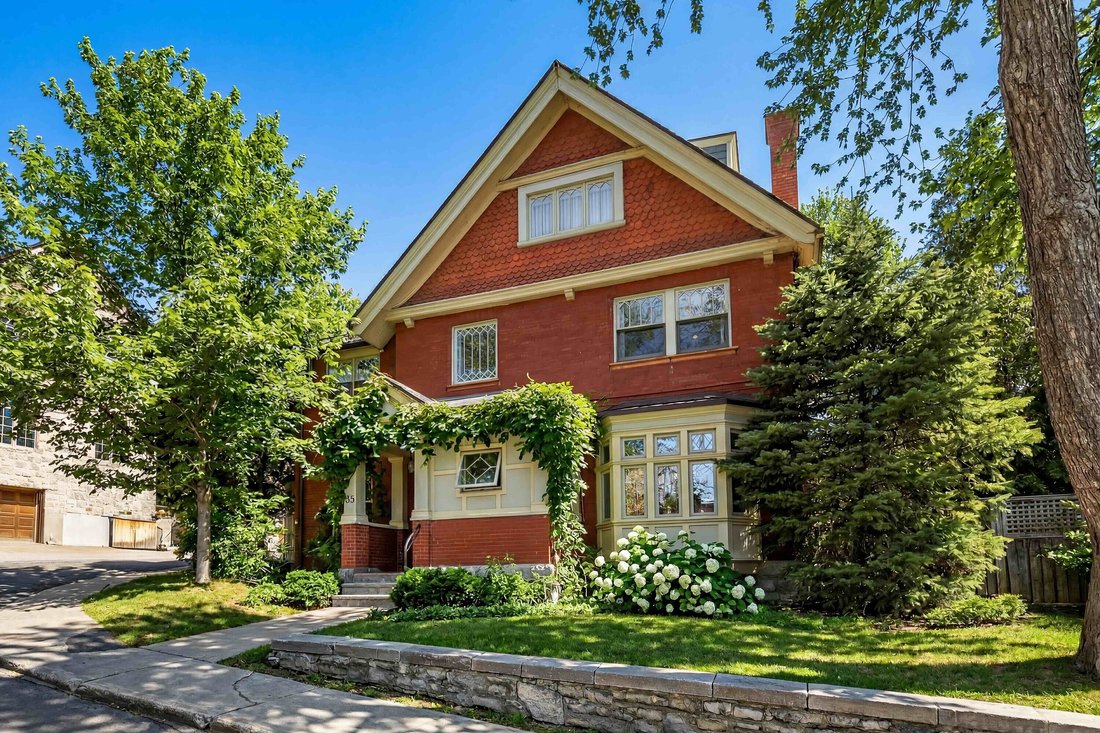 House in Westmount, Quebec, Canada 1 - 18094004