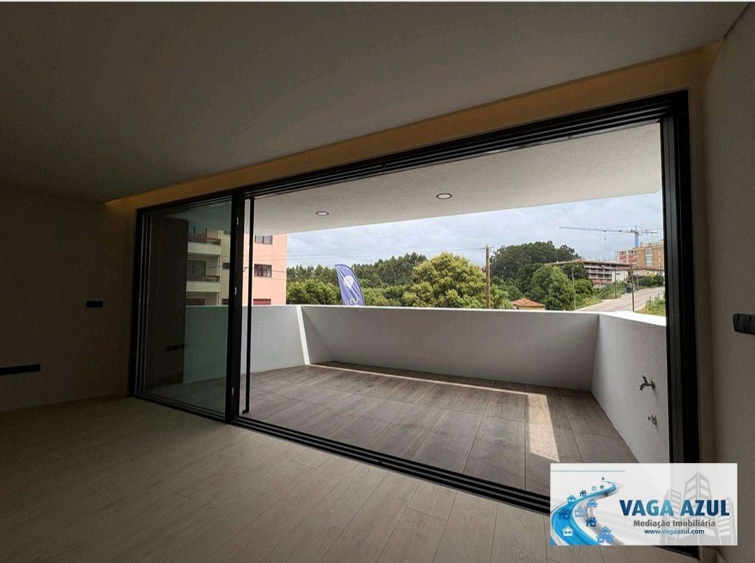Apartment in Gondomar (Sao Cosme), Valbom e Jovim, Porto District, Portugal 1 - 18104825