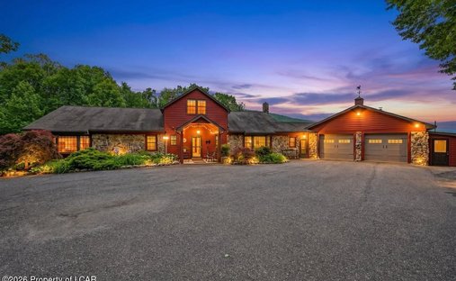 House in Sugarloaf, Pennsylvania, United States 1