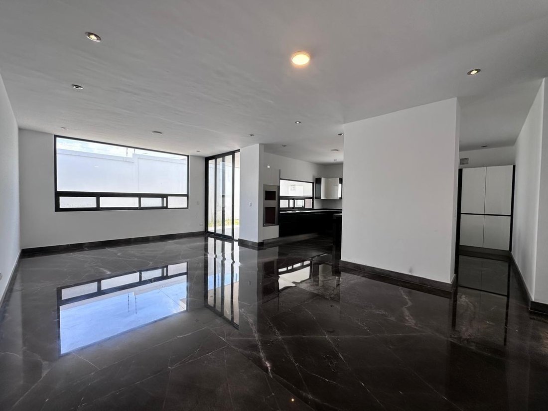 House in Monterrey, Nuevo Leon, Mexico 4 - 18096632