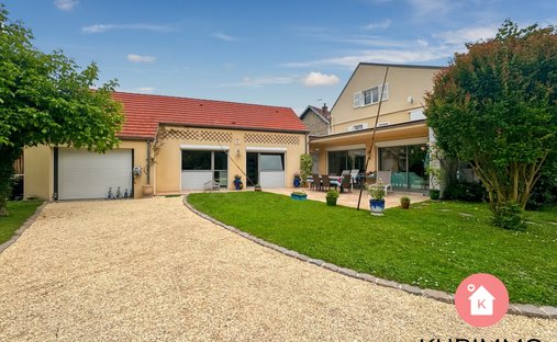 Casa en Gouvernes, Isla de Francia, Francia 1