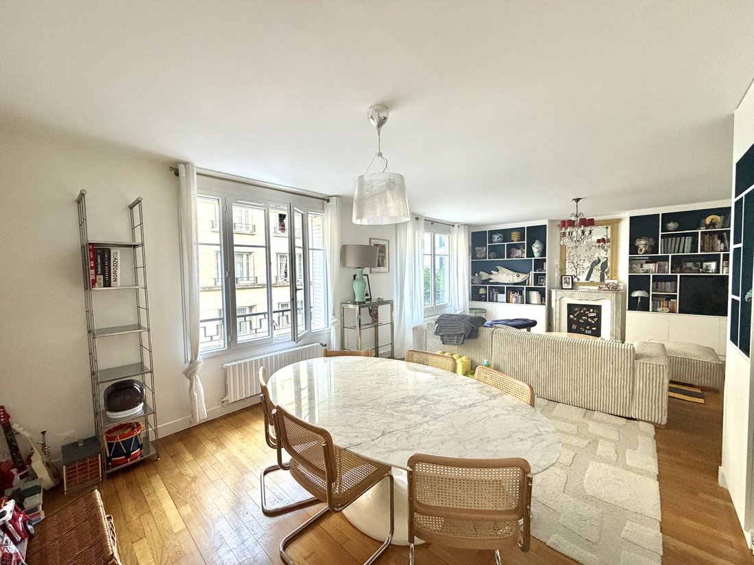 Apartment in Saint-Mande, Ile-de-France, France 1 - 18092887